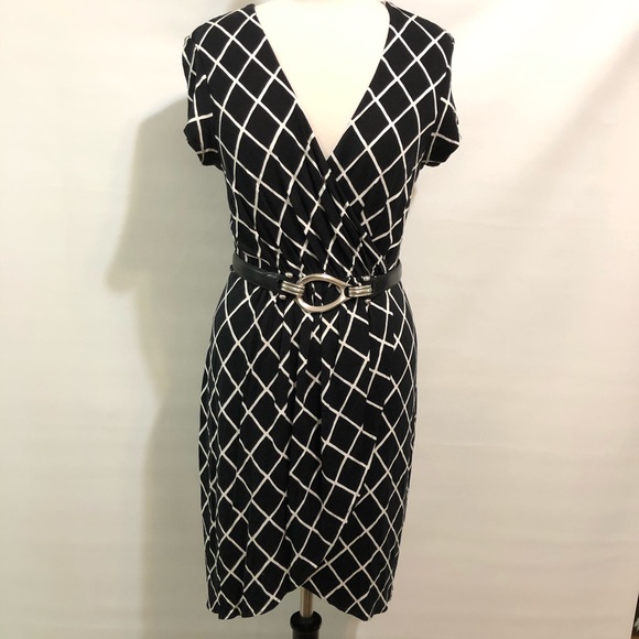 Express dress black white sz S GUC hi-lo hem - Picture 5 of 16